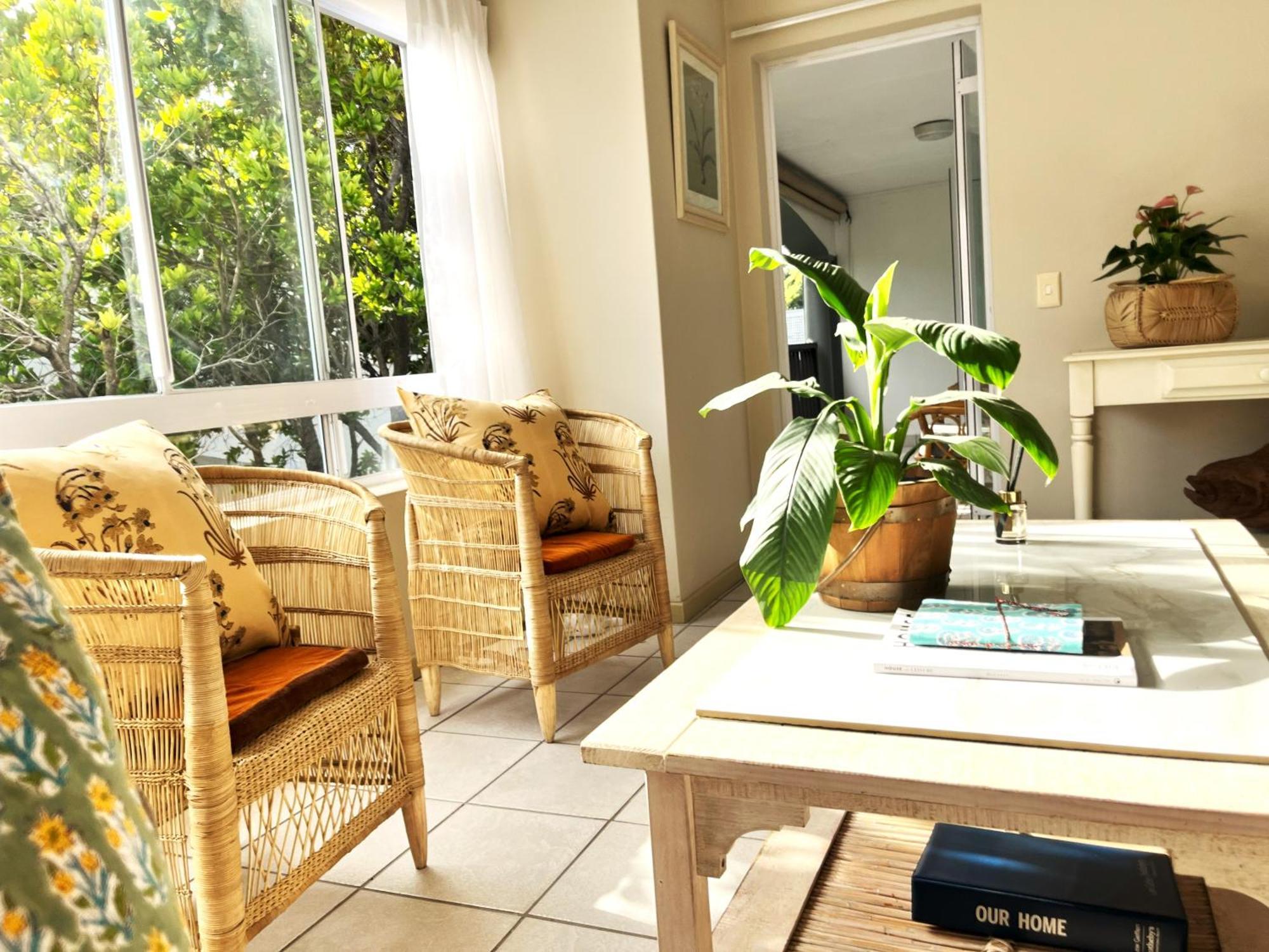 Ukhutula Plett - Spacious Self-catering *