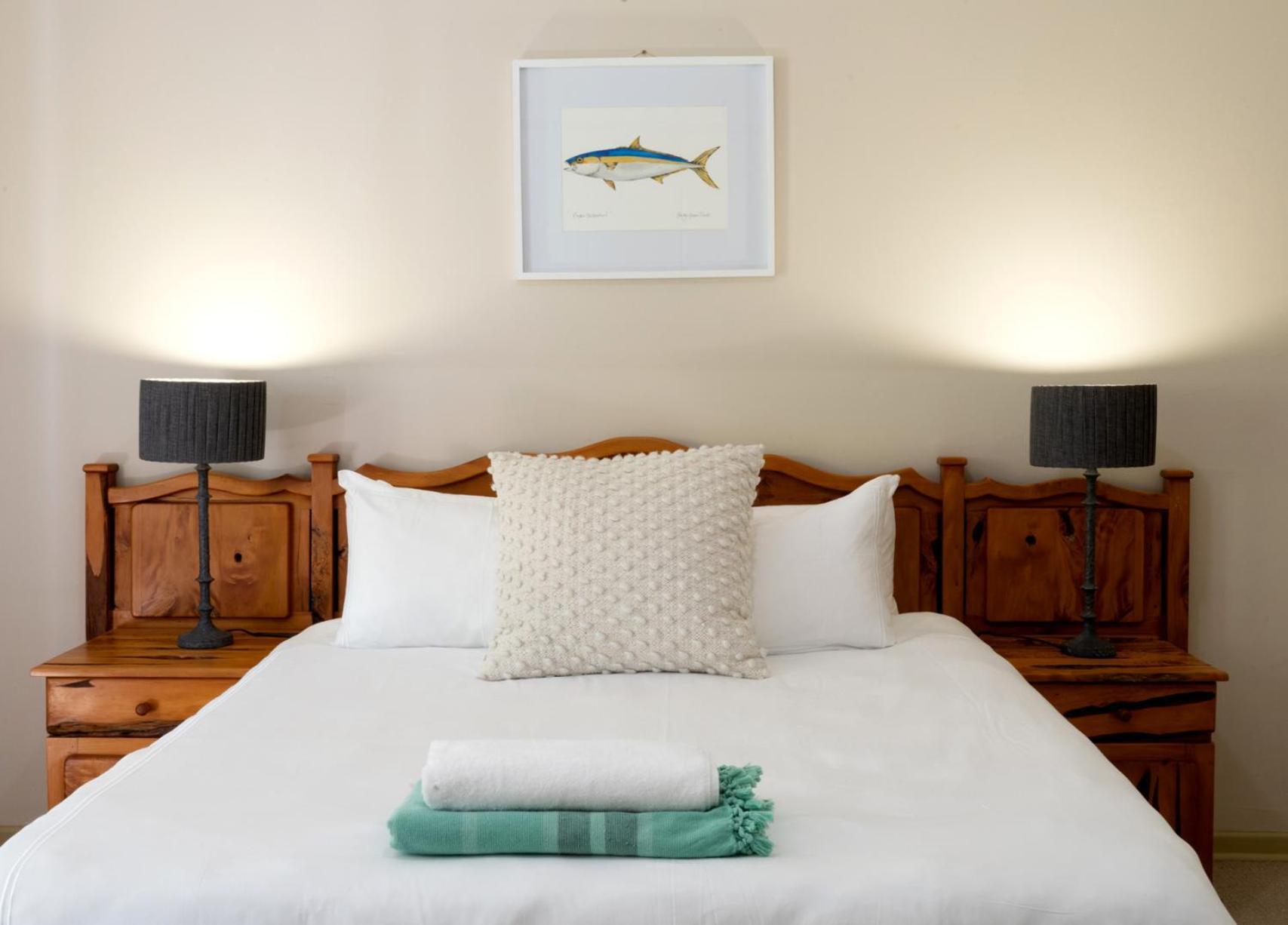 Apartment Ukhutula Plett - Spacious Self-catering *